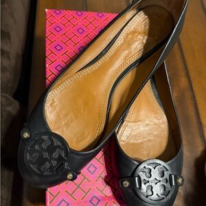 Tory Burch Black Leather Flats with Logo Detail